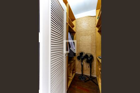 Apartamento à venda com 210m², 3 quartos e 2 vagasCloset da Suite