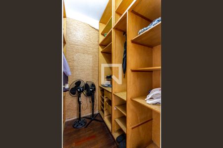 Apartamento à venda com 210m², 3 quartos e 2 vagasCloset da Suite