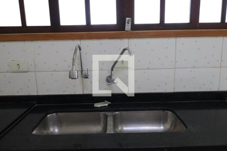 Casa à venda com 180m², 3 quartos e 6 vagasCozinha