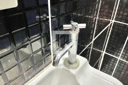 Lavabo de casa para alugar com 4 quartos, 180m² em Conjunto Residencial Jardim Canaã, São Paulo