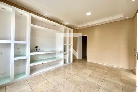 Sala de casa para alugar com 4 quartos, 180m² em Conjunto Residencial Jardim Canaã, São Paulo