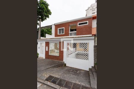 Casa à venda com 400m², 5 quartos e 4 vagasFachada
