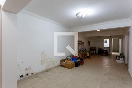 Casa à venda com 400m², 5 quartos e 4 vagasSalão de festas