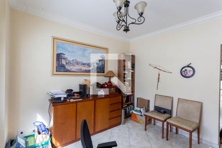 Casa à venda com 400m², 5 quartos e 4 vagasEscritório