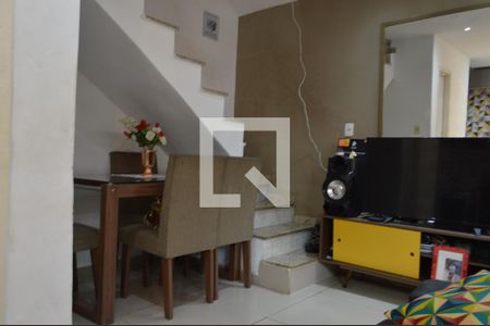 Sala de casa para alugar com 2 quartos, 60m² em Curicica, Rio de Janeiro