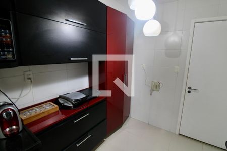 Apartamento para alugar com 124m², 3 quartos e 2 vagas Apartamento para alugar com 124m², 3 quartos e 2 vagasCozinha