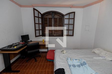 Quarto 1 / suíte de casa à venda com 3 quartos, 360m² em Maria Helena, Belo Horizonte