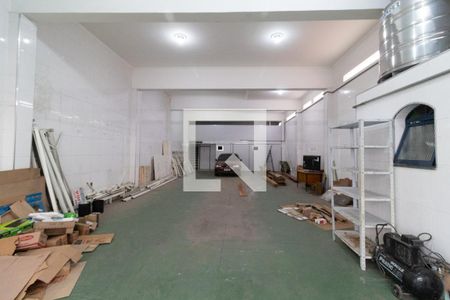 Casa à venda com 400m², 4 quartos e sem vaga Casa à venda com 400m², 4 quartos e sem vagaGaragem