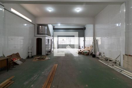 Casa à venda com 400m², 4 quartos e sem vaga Casa à venda com 400m², 4 quartos e sem vagaGaragem