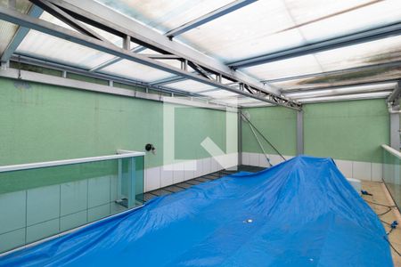 Casa à venda com 400m², 4 quartos e sem vaga Casa à venda com 400m², 4 quartos e sem vagaPiscina