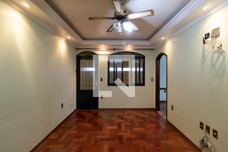 Sala  de casa à venda com 4 quartos, 400m² em Vila Carrão, São Paulo