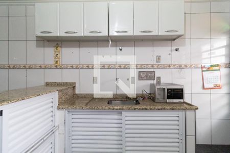 Casa à venda com 400m², 4 quartos e sem vaga Casa à venda com 400m², 4 quartos e sem vagaCozinha