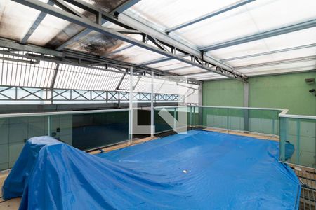 Casa à venda com 400m², 4 quartos e sem vaga Casa à venda com 400m², 4 quartos e sem vagaPiscina