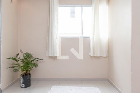 Sala de apartamento para alugar com 2 quartos, 58m² em Jardim Guilhermino, Guarulhos
