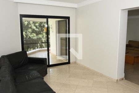 Apartamento à venda com 305m², 4 quartos e 4 vagas Apartamento à venda com 305m², 4 quartos e 4 vagasSala de TV