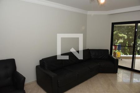 Apartamento à venda com 305m², 4 quartos e 4 vagas Apartamento à venda com 305m², 4 quartos e 4 vagasSala de TV