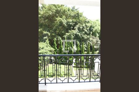 Apartamento à venda com 305m², 4 quartos e 4 vagas Apartamento à venda com 305m², 4 quartos e 4 vagasVaranda suíte 1