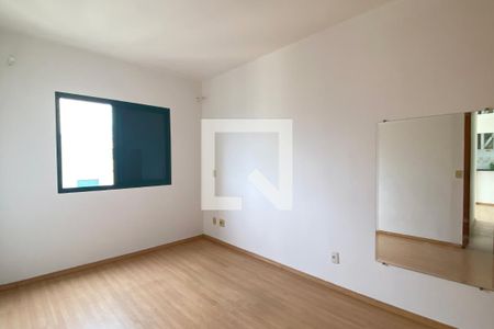 Quarto 1 de apartamento para alugar com 2 quartos, 68m² em Alphaville, Barueri