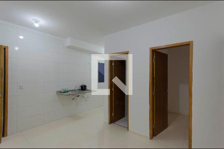Sala e Cozinha Integrada de casa de condomínio para alugar com 2 quartos, 38m² em Jardim Maringá, São Paulo