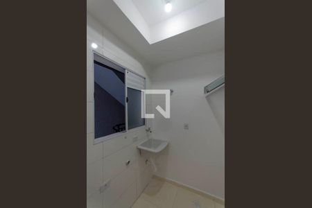 Casa de condomínio para alugar com 38m², 2 quartos e sem vagaÁrea de Serviço