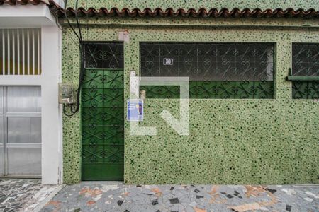 Casa para alugar com 133m², 3 quartos e 1 vaga Casa para alugar com 133m², 3 quartos e 1 vagaFachada