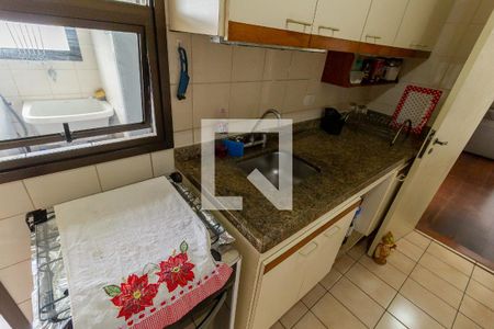 Apartamento à venda com 93m², 3 quartos e 2 vagasCozinha 
