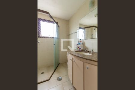 Apartamento à venda com 93m², 3 quartos e 2 vagasBanheiro 