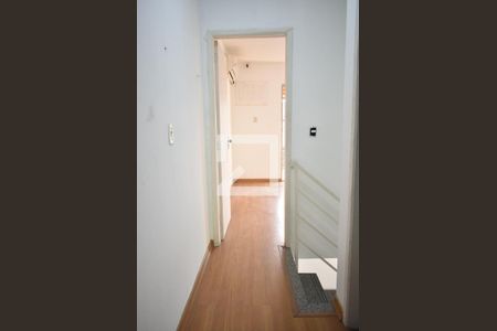 Casa de condomínio para alugar com 65m², 2 quartos e 1 vagaCorredor