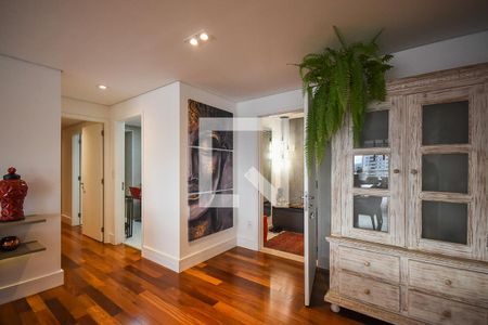 Apartamento à venda com 250m², 4 quartos e 4 vagasHall de entrada