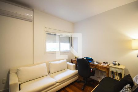 Apartamento à venda com 250m², 4 quartos e 4 vagasSuíte 1