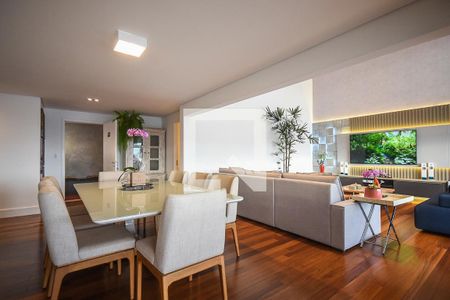 Sala de apartamento para alugar com 4 quartos, 250m² em Vila Suzana, São Paulo