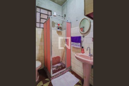 Casa à venda com 167m², 3 quartos e 2 vagasBanheiro