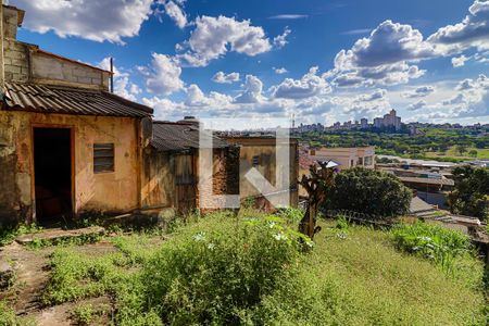 Casa à venda com 167m², 3 quartos e 2 vagasQuintal