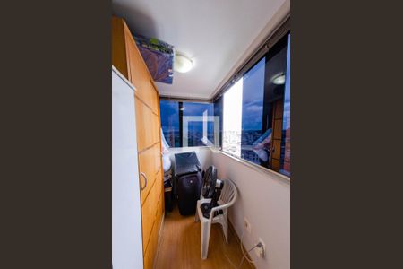 Apartamento à venda com 185m², 3 quartos e 2 vagas Apartamento à venda com 185m², 3 quartos e 2 vagasSuíte