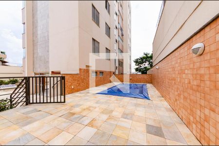 Apartamento à venda com 185m², 3 quartos e 2 vagas Apartamento à venda com 185m², 3 quartos e 2 vagasPiscina