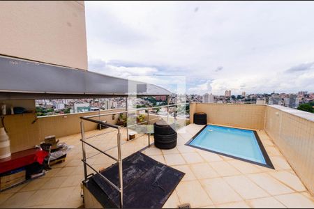 Apartamento à venda com 185m², 3 quartos e 2 vagas Apartamento à venda com 185m², 3 quartos e 2 vagasPiscina