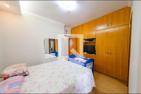 Apartamento à venda com 185m², 3 quartos e 2 vagas Apartamento à venda com 185m², 3 quartos e 2 vagasSuíte