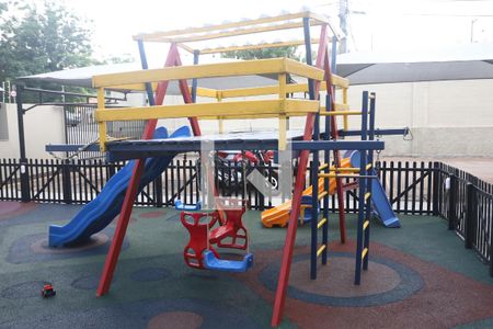 Apartamento à venda com 47m², 2 quartos e 1 vaga Apartamento à venda com 47m², 2 quartos e 1 vagaÁrea comum - Playground