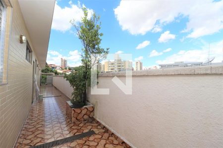 Casa para alugar com 400m², 4 quartos e 5 vagasCorredor