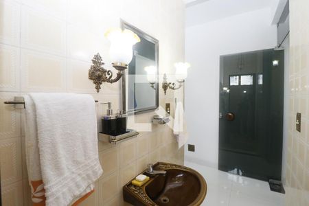 Casa para alugar com 400m², 4 quartos e 5 vagasLavabo