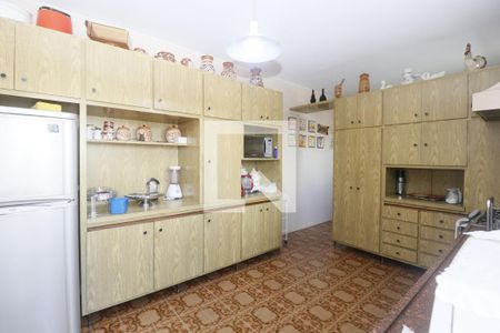 Casa para alugar com 400m², 4 quartos e 5 vagasCozinha