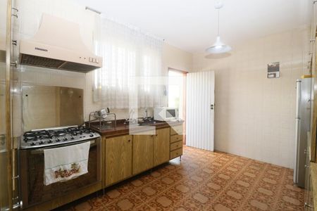 Casa para alugar com 400m², 4 quartos e 5 vagasCozinha