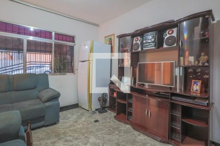 Sala de casa à venda com 3 quartos, 120m² em Vila Invernada, São Paulo
