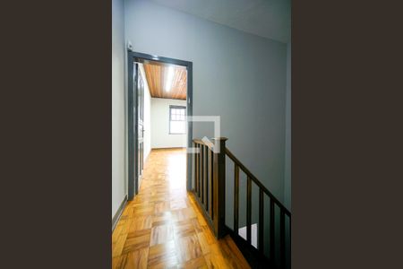 Hall da escada de casa à venda com 2 quartos, 100m² em Tatuapé, São Paulo