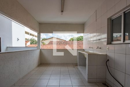 Apartamento à venda com 370m², 3 quartos e 1 vagaÁrea de Serviço