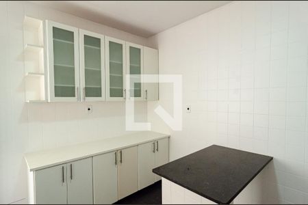 Casa à venda com 370m², 3 quartos e 3 vagasCozinha