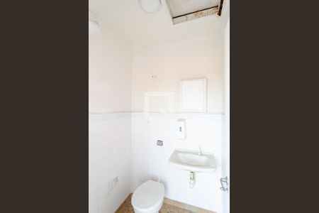 Casa à venda com 370m², 3 quartos e 3 vagasBanheiro de Serviço