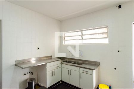 Casa à venda com 370m², 3 quartos e 3 vagasCozinha