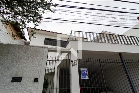 Casa à venda com 370m², 3 quartos e 3 vagasFachada