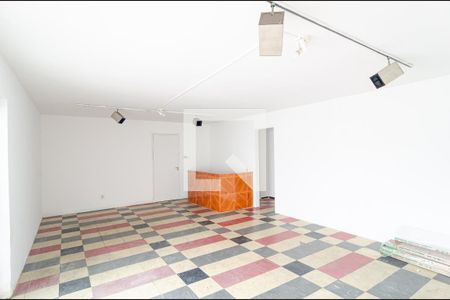 Casa à venda com 370m², 3 quartos e 3 vagasSalão de Festas